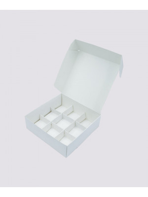 Коробка "Made with Love" для 9 цукерок 150*150*50мм біла