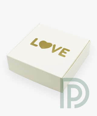 Коробка "LOVE" 150*150*50мм для пряников, макаронс, подарков и бижутерии