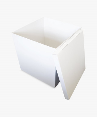 Коробка-сюрприз для повітряних куль 70х70х70 см біла ззовні та всередині
