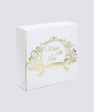 Коробка "Made with Love" для 9 конфет 150*150*50мм белая 